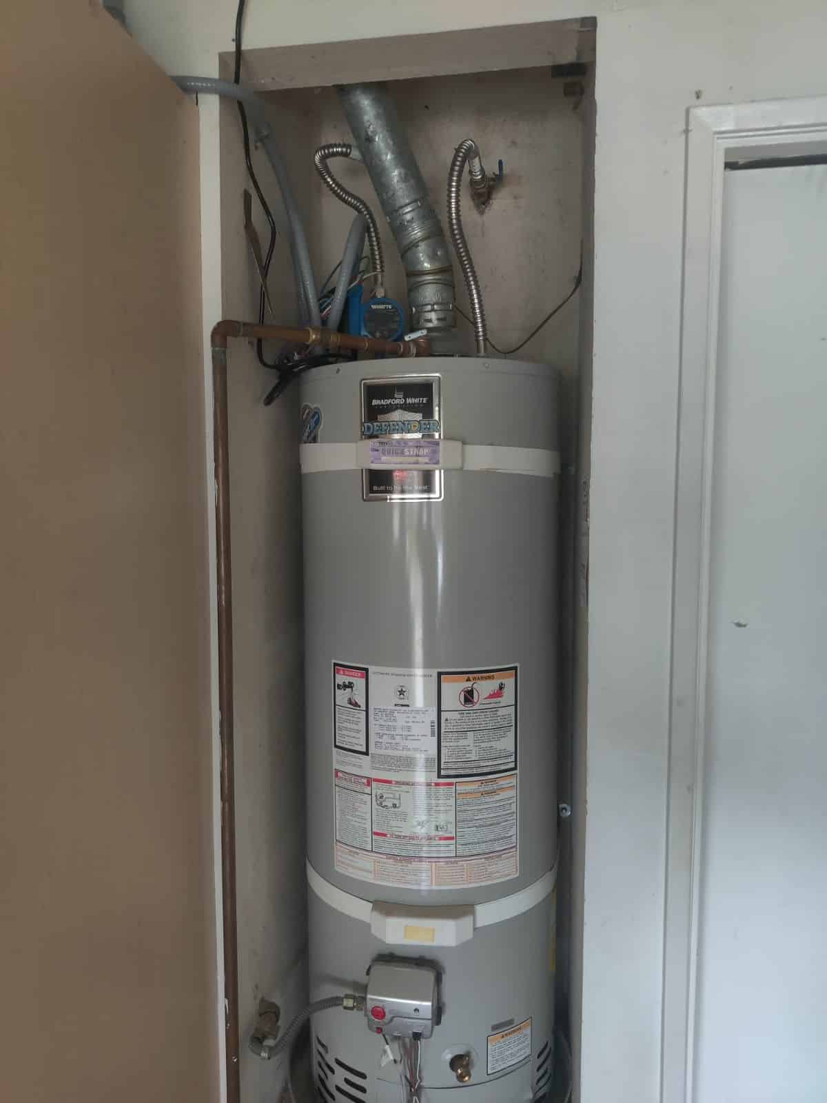 Seth-D-Old-Gas-Fired-Water-Heater-Top-View.jpg