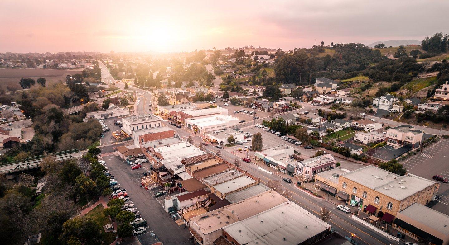 Aerial community view of Arroyo Grande, California